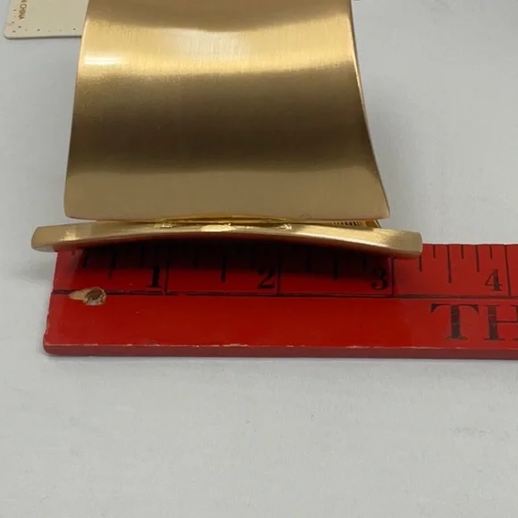 NWT Eye Candy Los Angeles amazing yellow gold tone bracelet - Picture 6 of 7